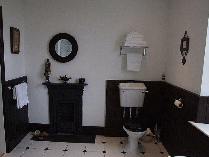 Exceptional 4 Bedroom/ 3 Bathroom Equestrian Property set in...